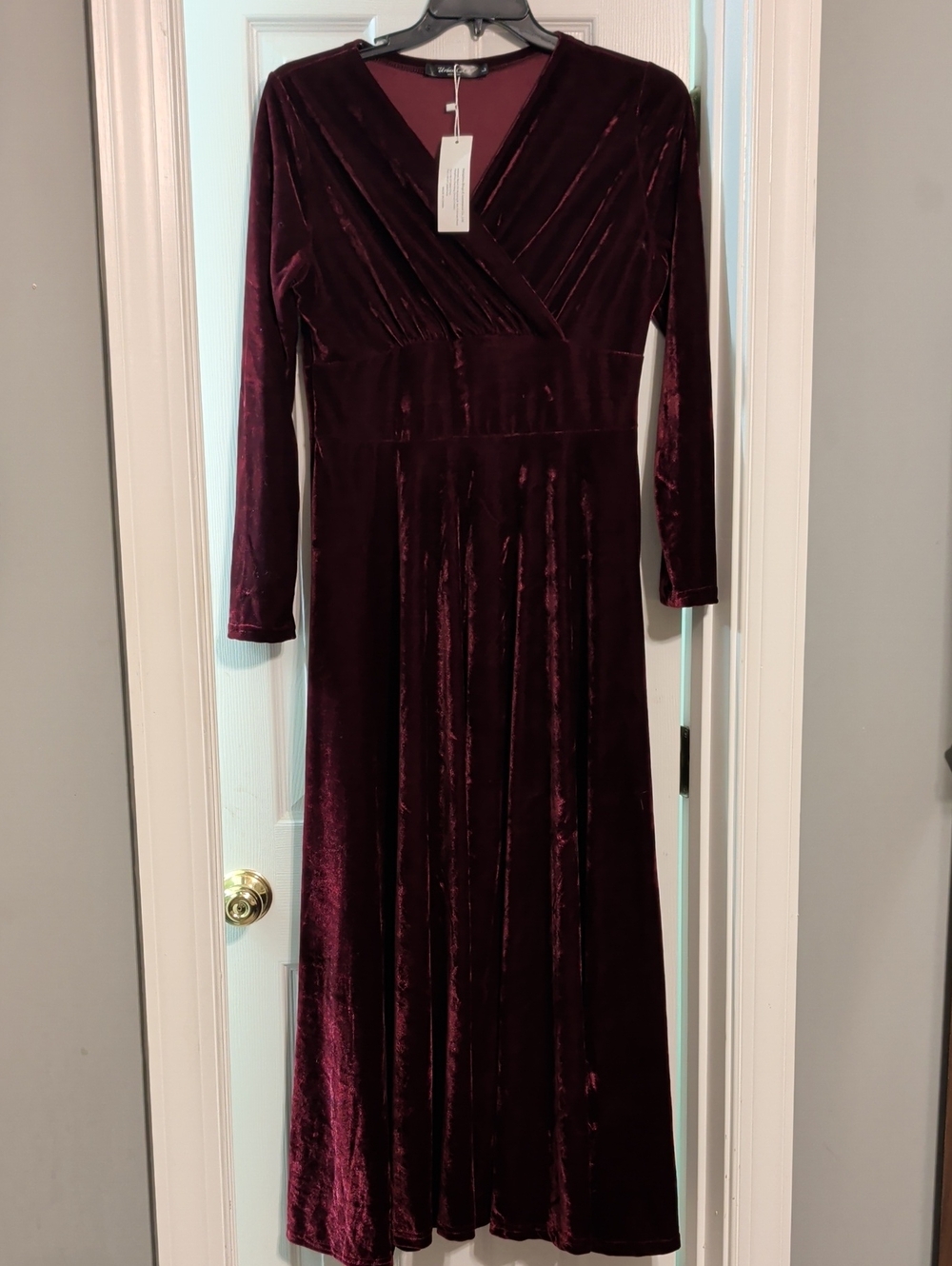 Velvet Long-Sleeve Maxi Dress in Burgundy